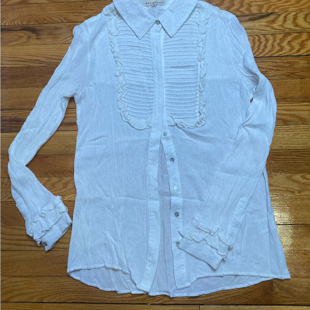 Women’s White Linen Tuxedo Shirt.